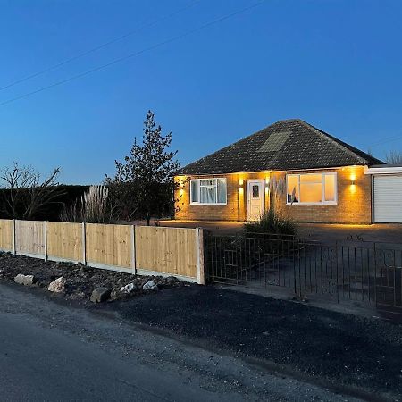 2 Bedroom Detached Bungalow With Hot Tub And Secure Garden And Parking - Pet Friendly On 7 Acres Of Land Boston Exterior foto